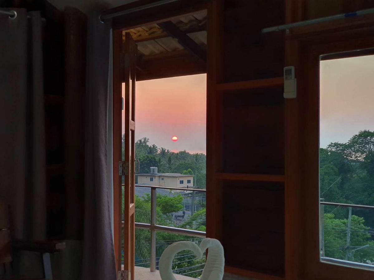 Life Koh Tao Resort Bagian luar foto